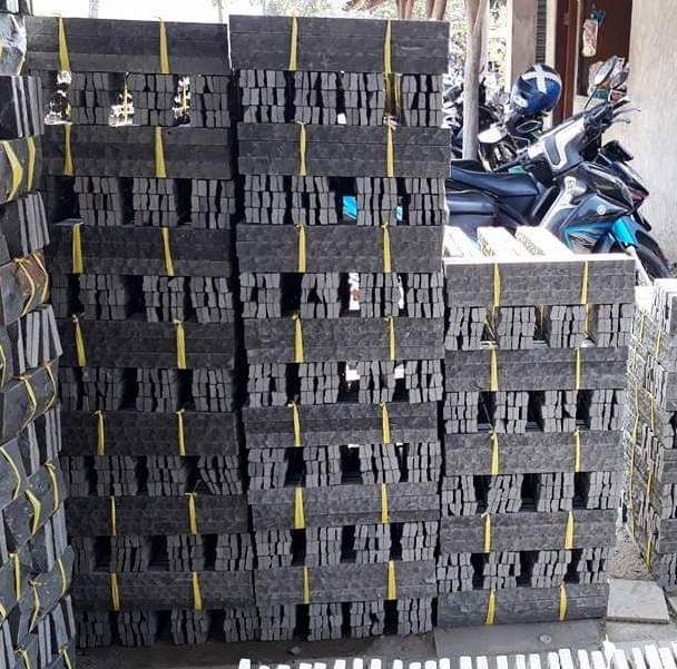 Batu Andersit Susun Sirih Polos